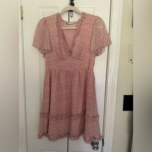 Pink dress size M.